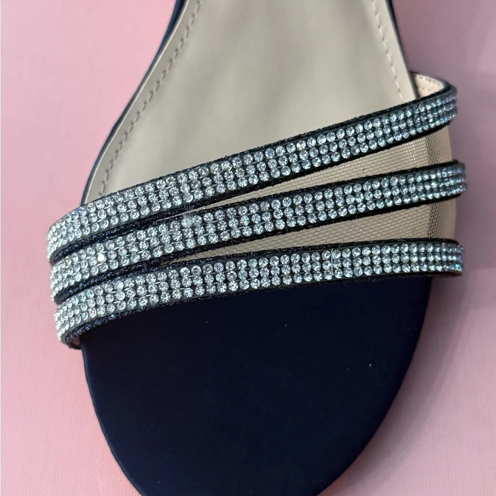 Beautiful navy with rhinestone heels